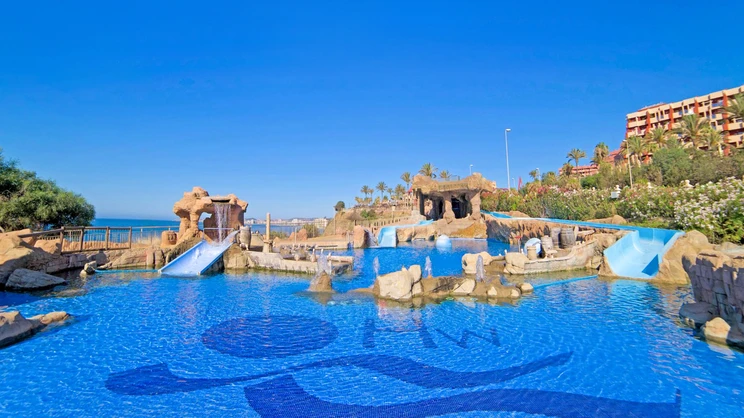 Holiday World Polynesia Hotel